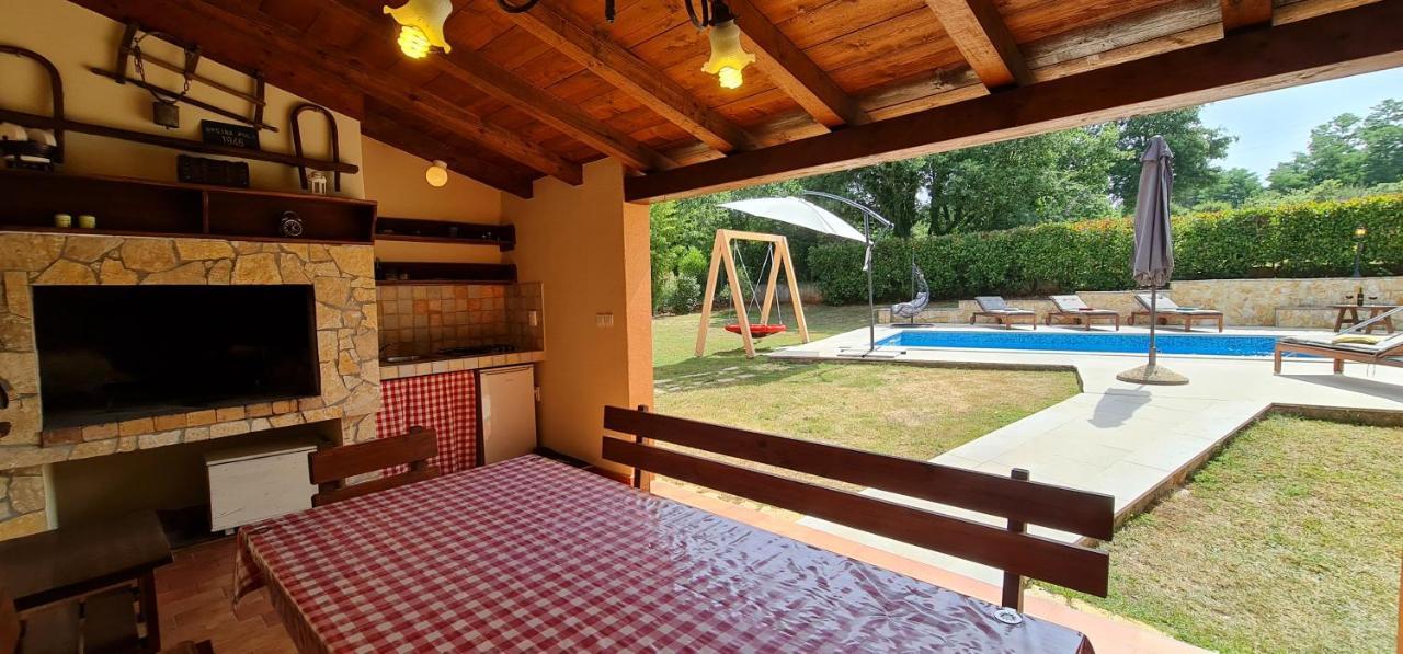 Sunny Garden Villa With Pool Loborika Extérieur photo